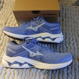 Mizuno Wave Inspire 18